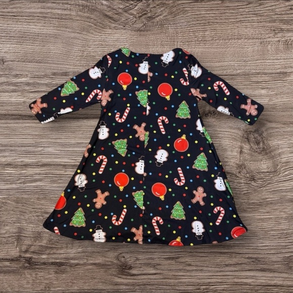 Festive Holiday Christmas Large Long Sleeve Dress with Pockets - Picture 3 of 3